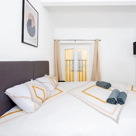 Elegance Au Coeur Du Vieil 2 Climatisation 6 Personnes Antibes