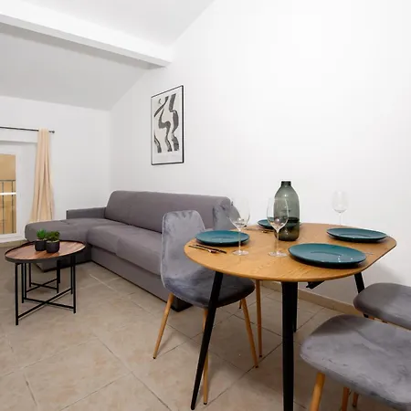 Apartment Elegance Au Coeur Du Vieil 2 Climatisation 6 Personnes Antibes